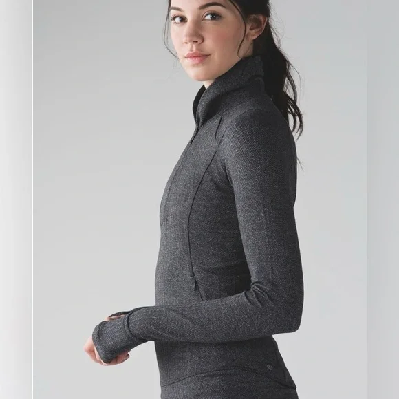 Lululemon Think Fast Pullover - Picture 11 of 16